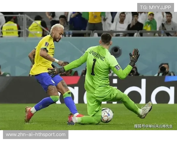 内马尔高速带球撕裂中场，巴西进攻空间全面打开